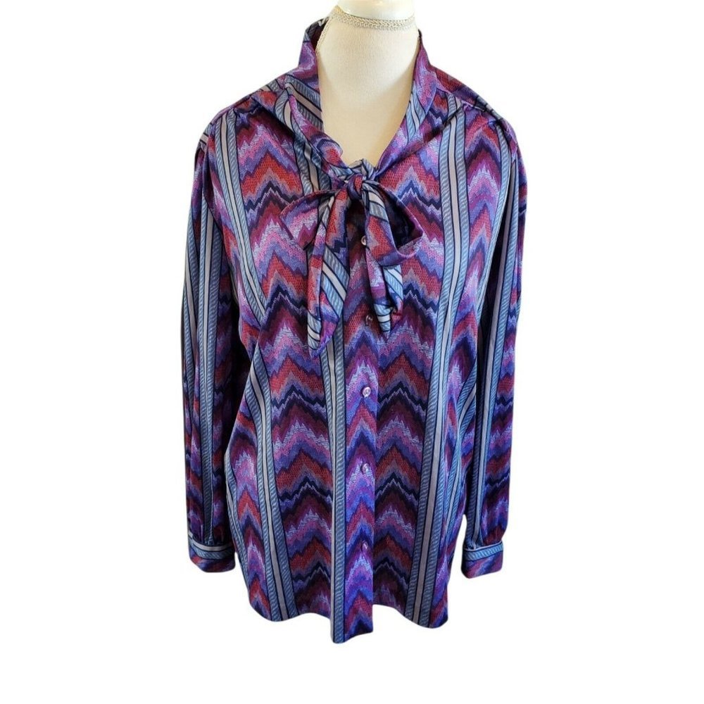 Vintage 80s Womens Plus‎ Size 1X Chevron Purple Blouse Necktie Longsleeve